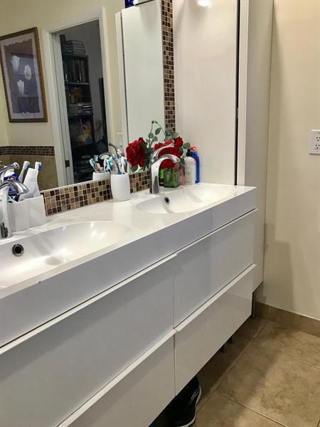Foto del edificio - 9093 Pine Springs Dr