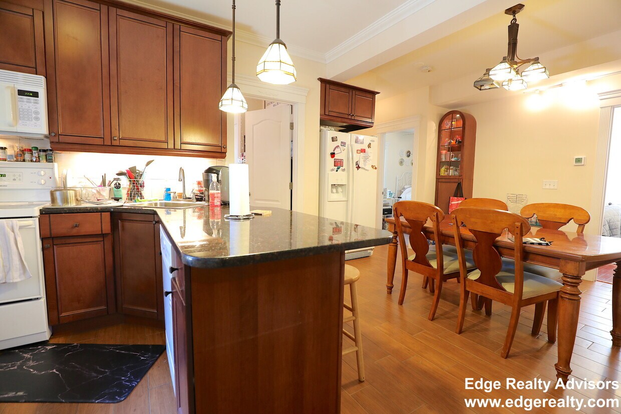 Foto principal - 8 Delaware Pl