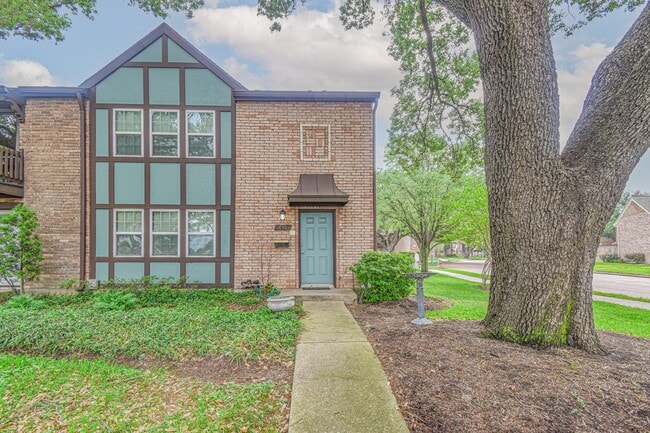 Building Photo - 10502 Hammerly Blvd