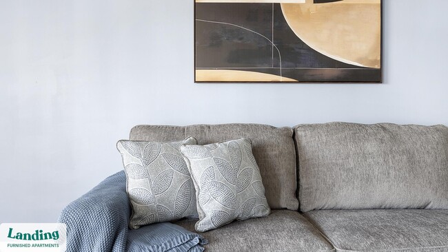 Foto del edificio - 100 Crossing Blvd