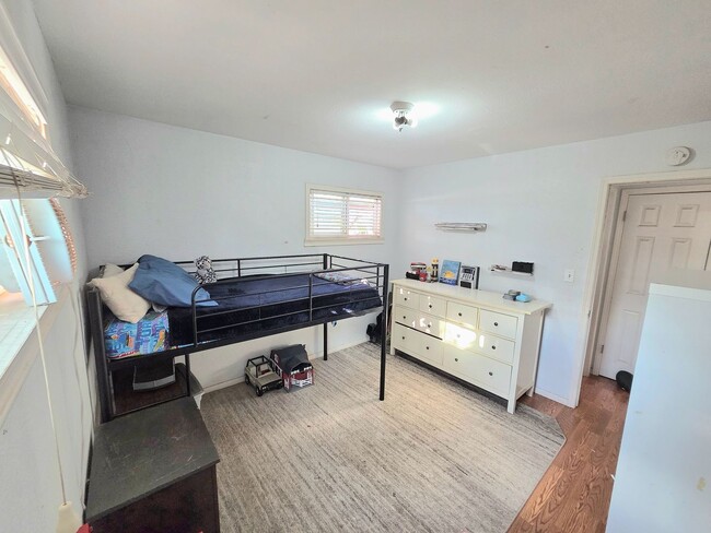 Building Photo - 6150-52 Horton Dr