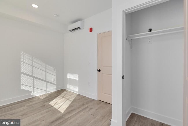 Foto del edificio - 715 W Cumberland St