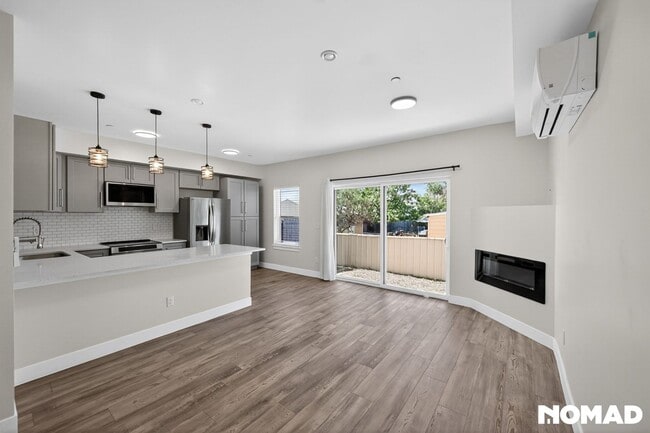 Building Photo - 3582 W 66th Ave