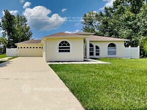 Building Photo - 703 Martin Ln