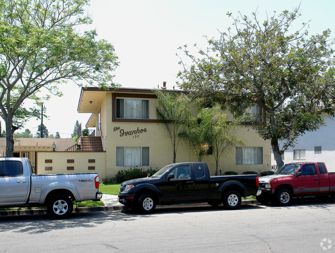 Foto del edificio - The Ivanhoe Apartments