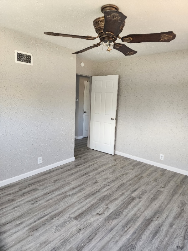 Building Photo - 10000 Dellridge Ln