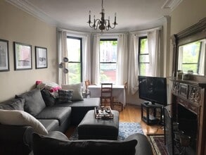 Building Photo - 423 Marlborough St