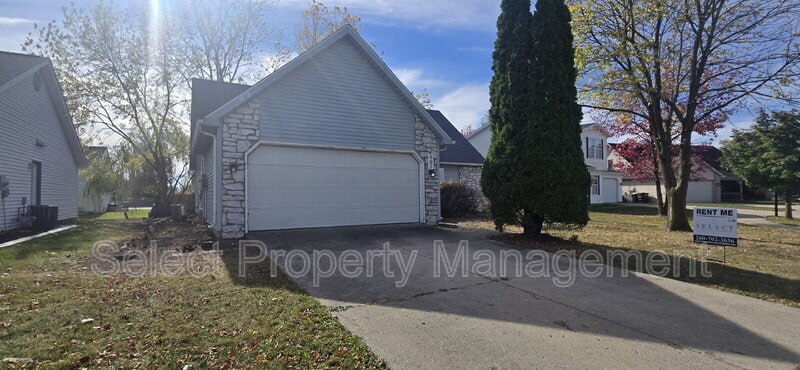 Foto principal - 605 Copperfield Dr