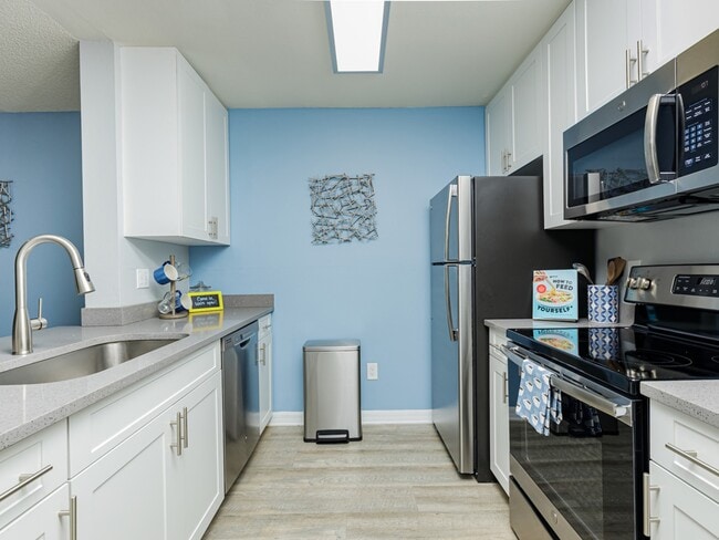 Kitchen - Reflections Apartments