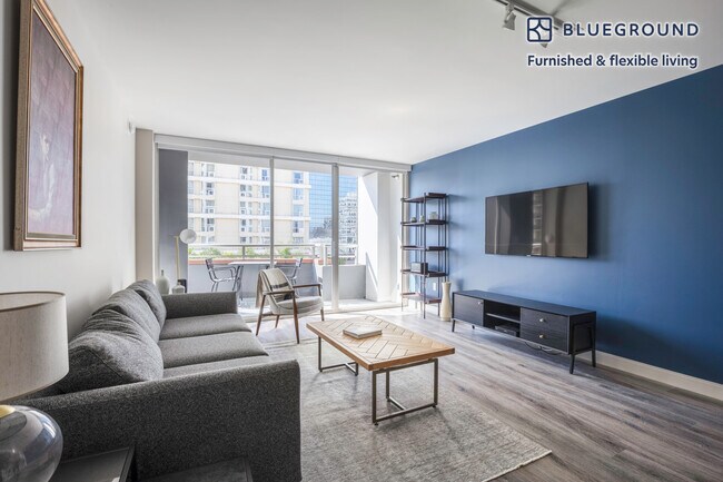 Foto del edificio - 225 S Olive St
