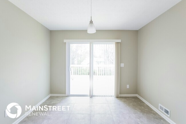 Foto del edificio - 2459 Chauncey Ln