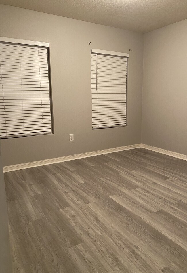 Foto del edificio - 4327 Almond Ct