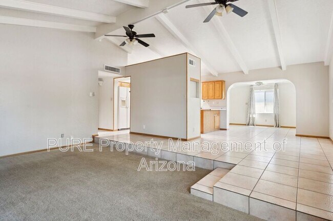 Foto del edificio - 2306 W Laurel Ln