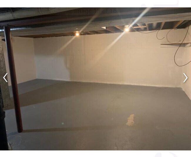 Building Photo - 18950 N Hills Dr