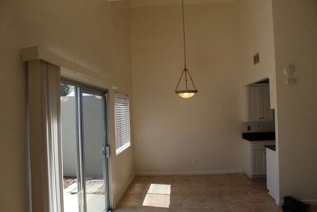Building Photo - 405 Los Arbolitos Blvd