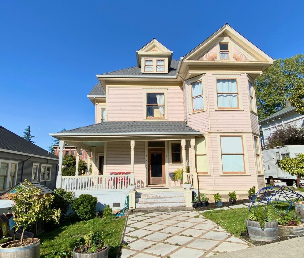 229 Keokuk St Unit 2, Petaluma, CA 94952 Apartments in Petaluma, CA