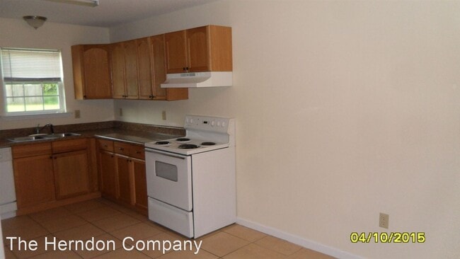 Building Photo - 3 br, 2 bath House - 1738-B Almond Tree