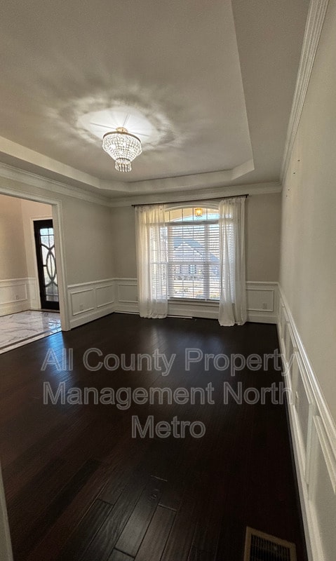 Foto del edificio - 6360 Read Rd