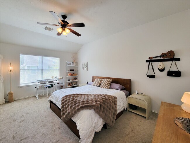Foto del edificio - 42 Wineberry Pl