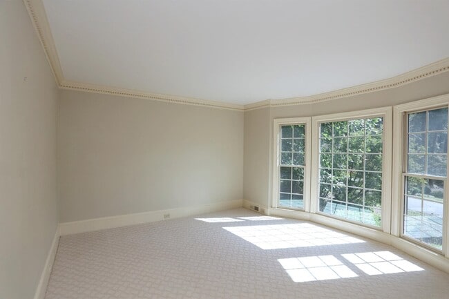 Building Photo - 3741 Bays Ferry Way