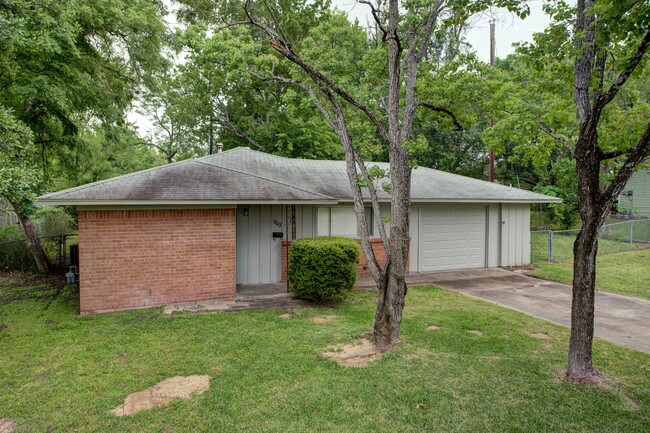 Foto del edificio - 903 Stanfield Cir