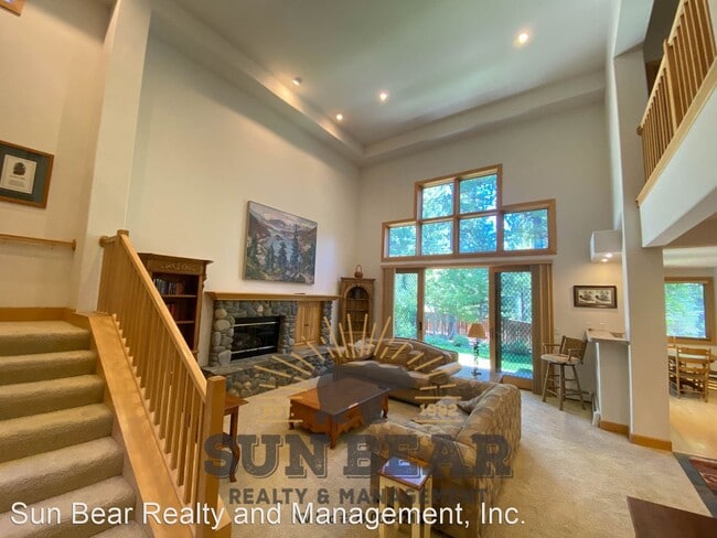 Building Photo - 3 br, 3 bath House - 933 Northwood Blvd. 26