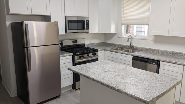 Foto del edificio - 1114 Elgin Ave