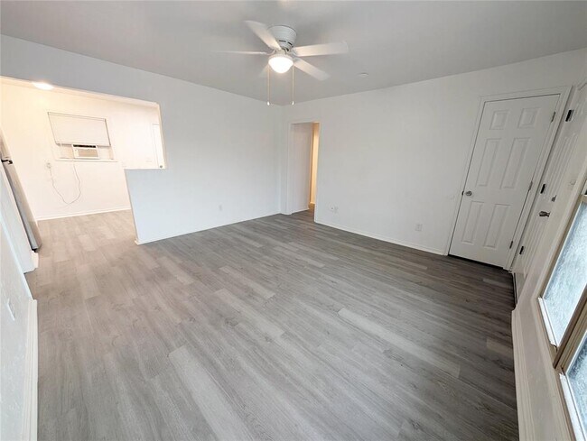 Foto del edificio - 4225 NE 16th Terrace