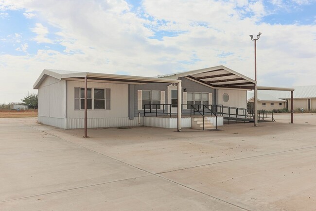 Foto del edificio - 4448 E Morning Glory Rd