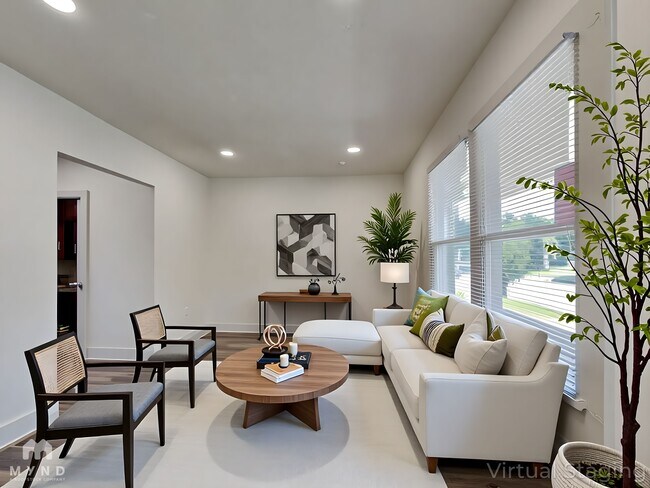 Foto del edificio - 1724 Woodlawn Ave