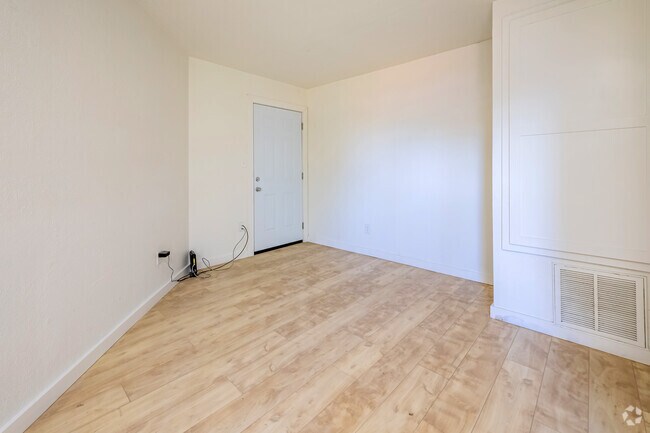 1 habitación, 1 baño - 600 pies cuadrados - Sala de estar y comedor - Ten15 at Hurd