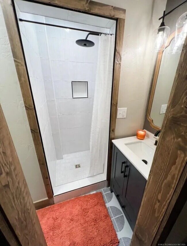 Foto del edificio - 3 Bedroom 2 Bath House for Lease!!