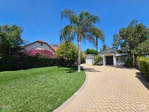 Building Photo - 5116 Dahlia Dr
