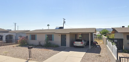 Building Photo - 1417 E La Salle St