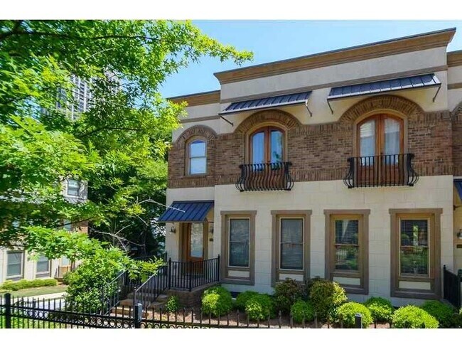 Foto del edificio - 396 15th St NW