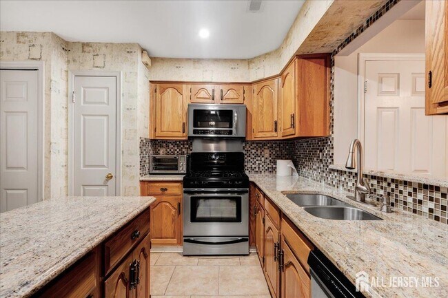 Foto del edificio - 38 Rutland Ln