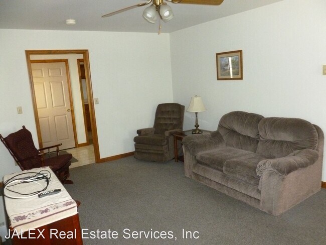 Building Photo - 4 br, 4.5 bath House - 112 N Penn St