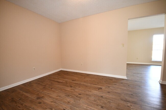 Foto del edificio - 3928 Bowman Ln