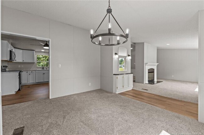 Foto del edificio - 97 Turf Dr