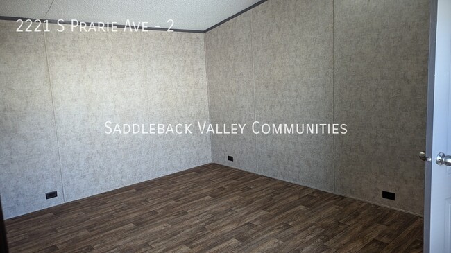 Foto del edificio - 2221 S Prairie Ave