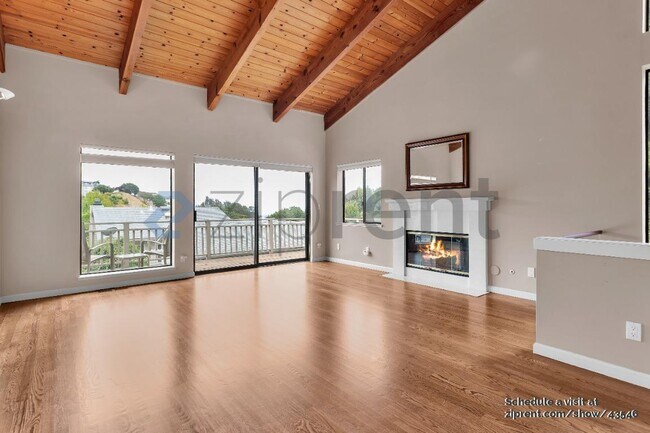 Building Photo - 15 Treasure Hill