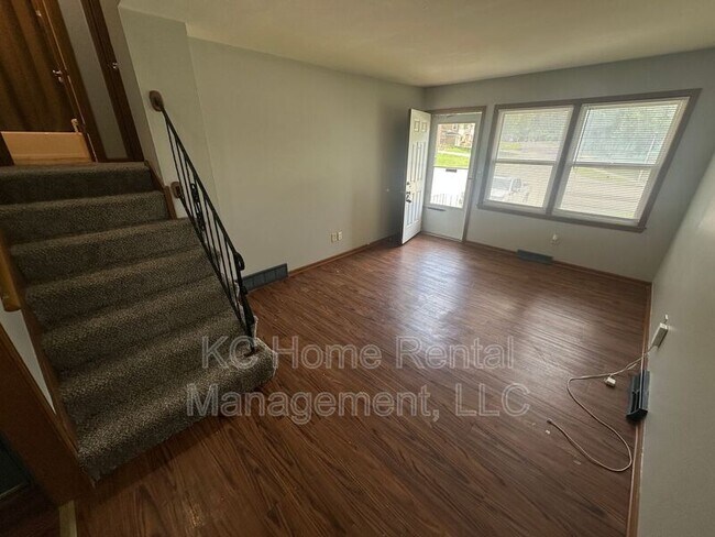 Foto del edificio - 7536 Hayes St