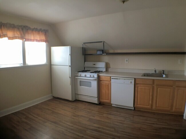 Foto del edificio - 1 bedroom Apartment in The Nations, Lamina...