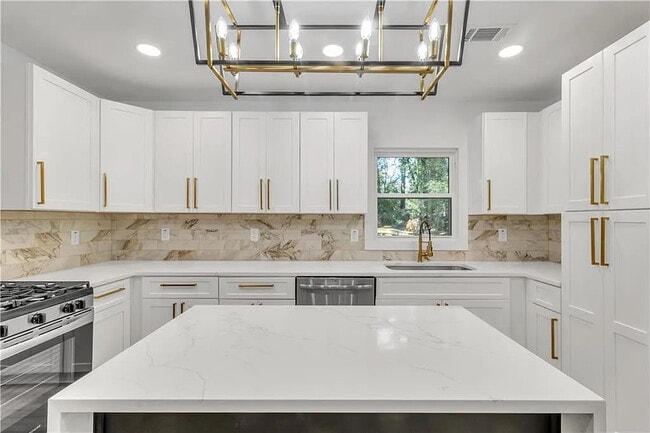 Room in House on Tilson Rd - Room in House on Tilson Rd