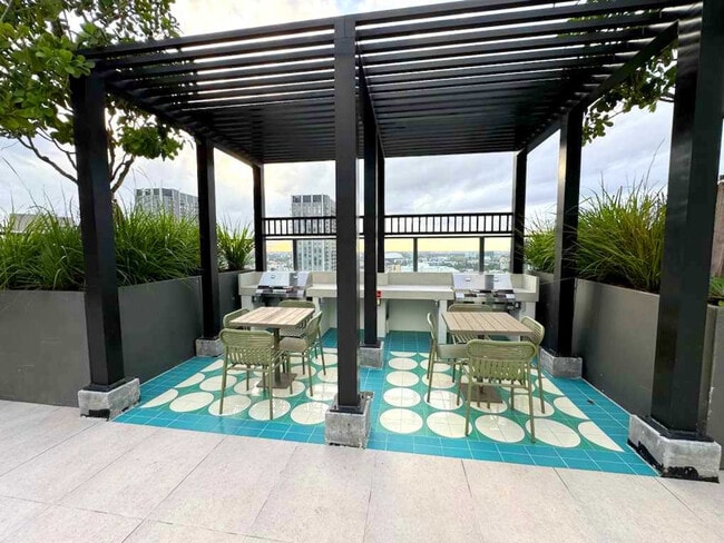 Foto del edificio - 11 NE 6th St