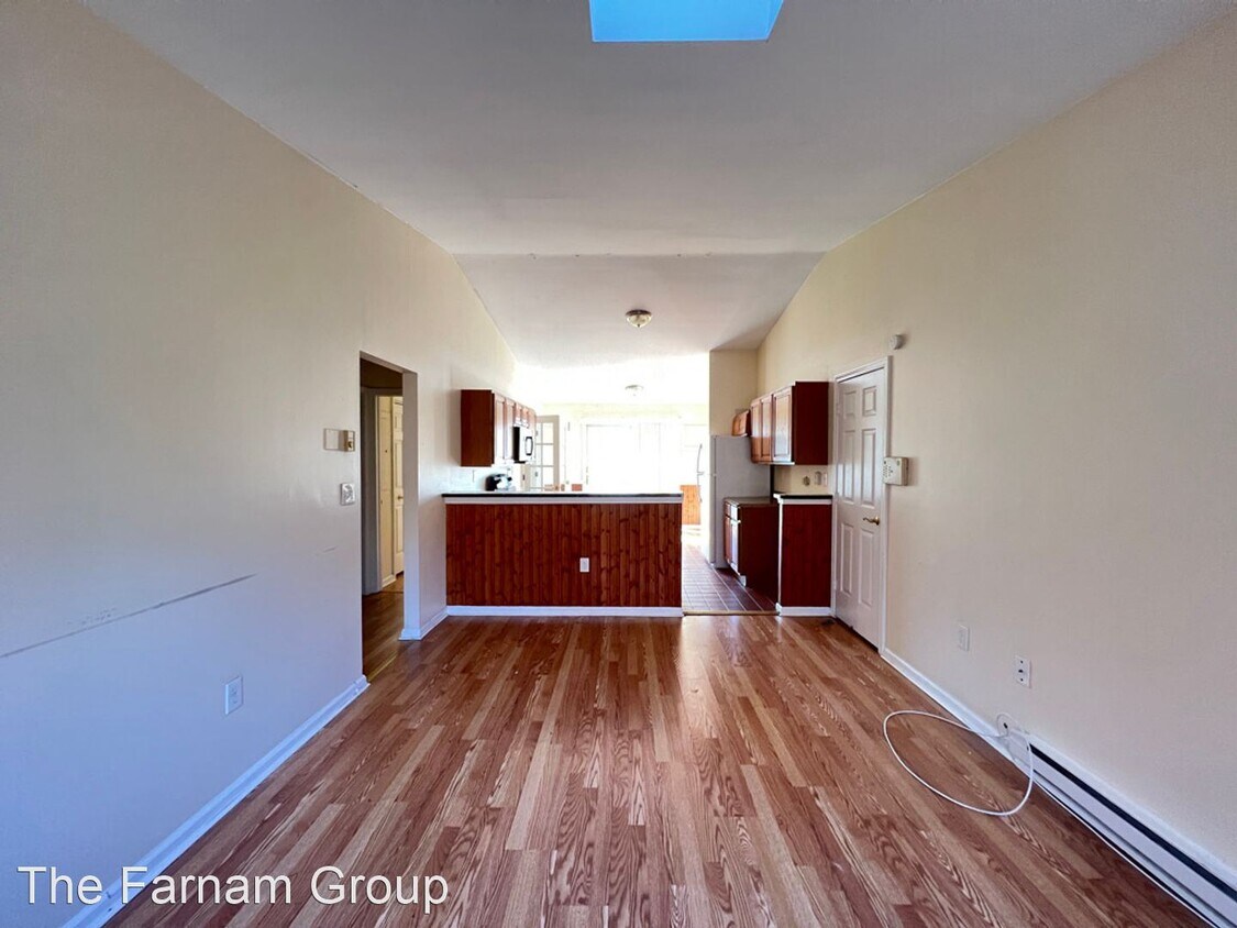Primary Photo - 2 br, 1 bath House - 89 Coleman #634