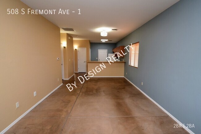 Foto del edificio - 2Bed/2Bath Home - Less than 1.5 miles from...