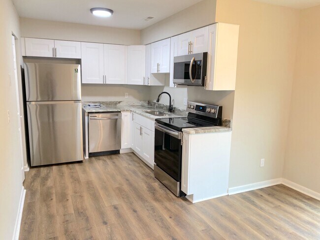 Building Photo - 2126 Kimball Cir