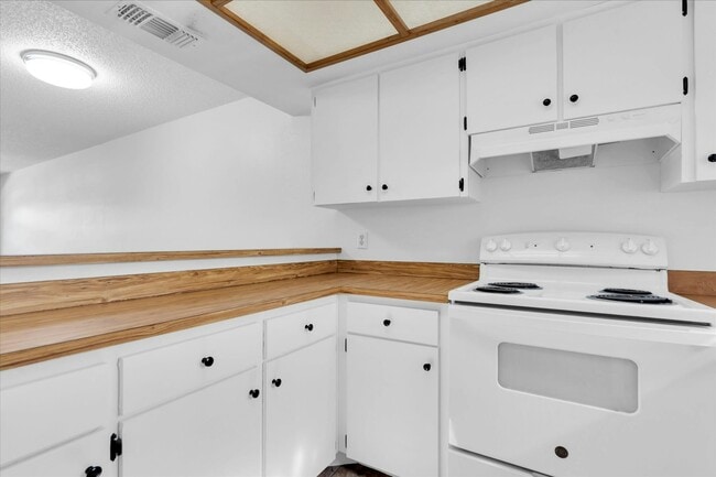 Photo - 5601 59th Way N Apartment