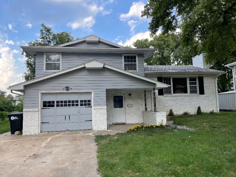 Primary Photo - 12670 Holmes St